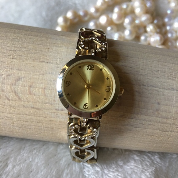 clock Allude🌷 - Picture 8 of 16